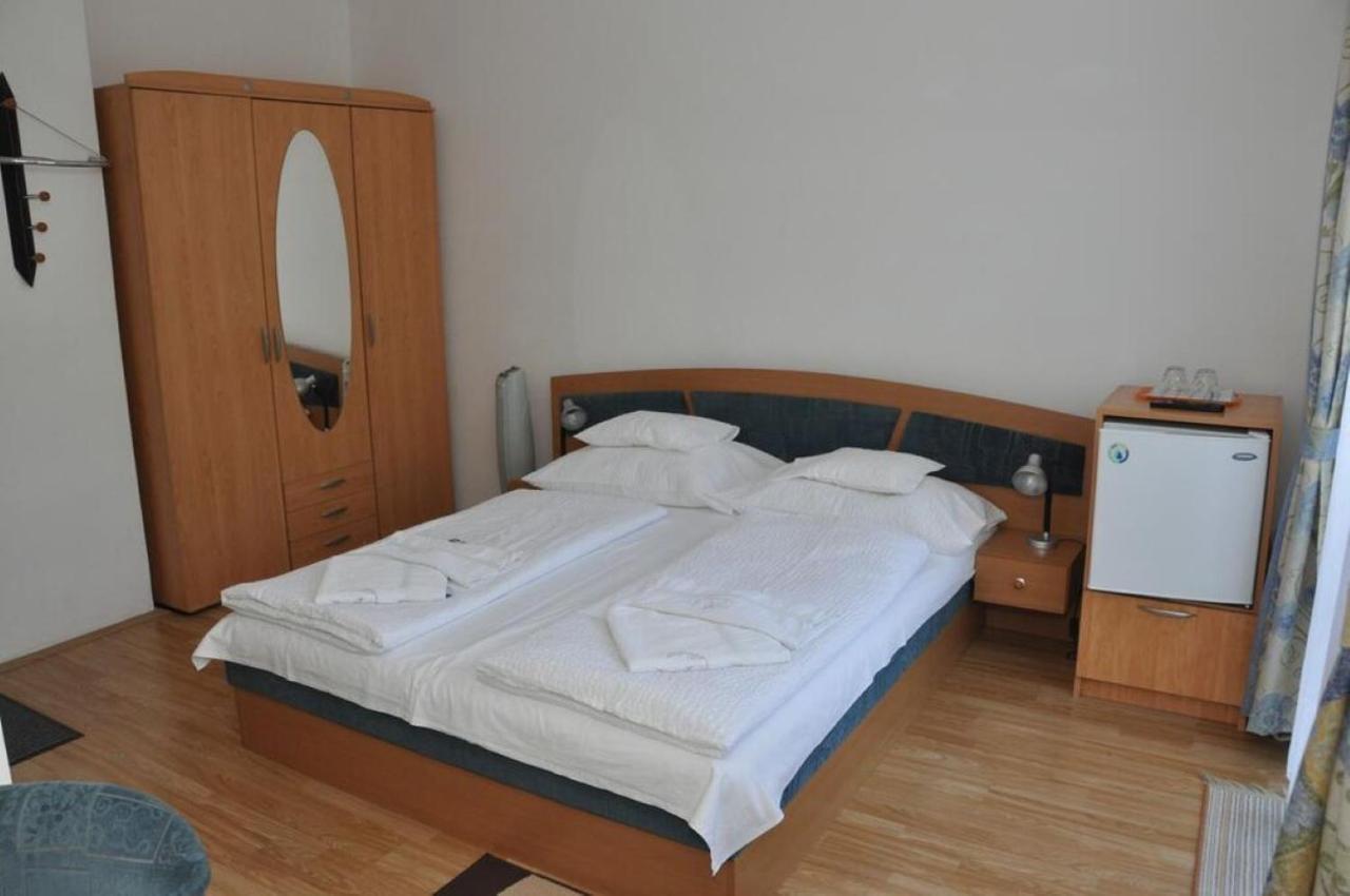 Silent Apartmanház Harkány Exterior foto